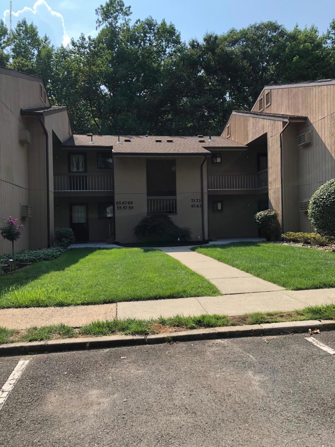 61 Western Reach, Red Bank, NJ 07701 - photo 1