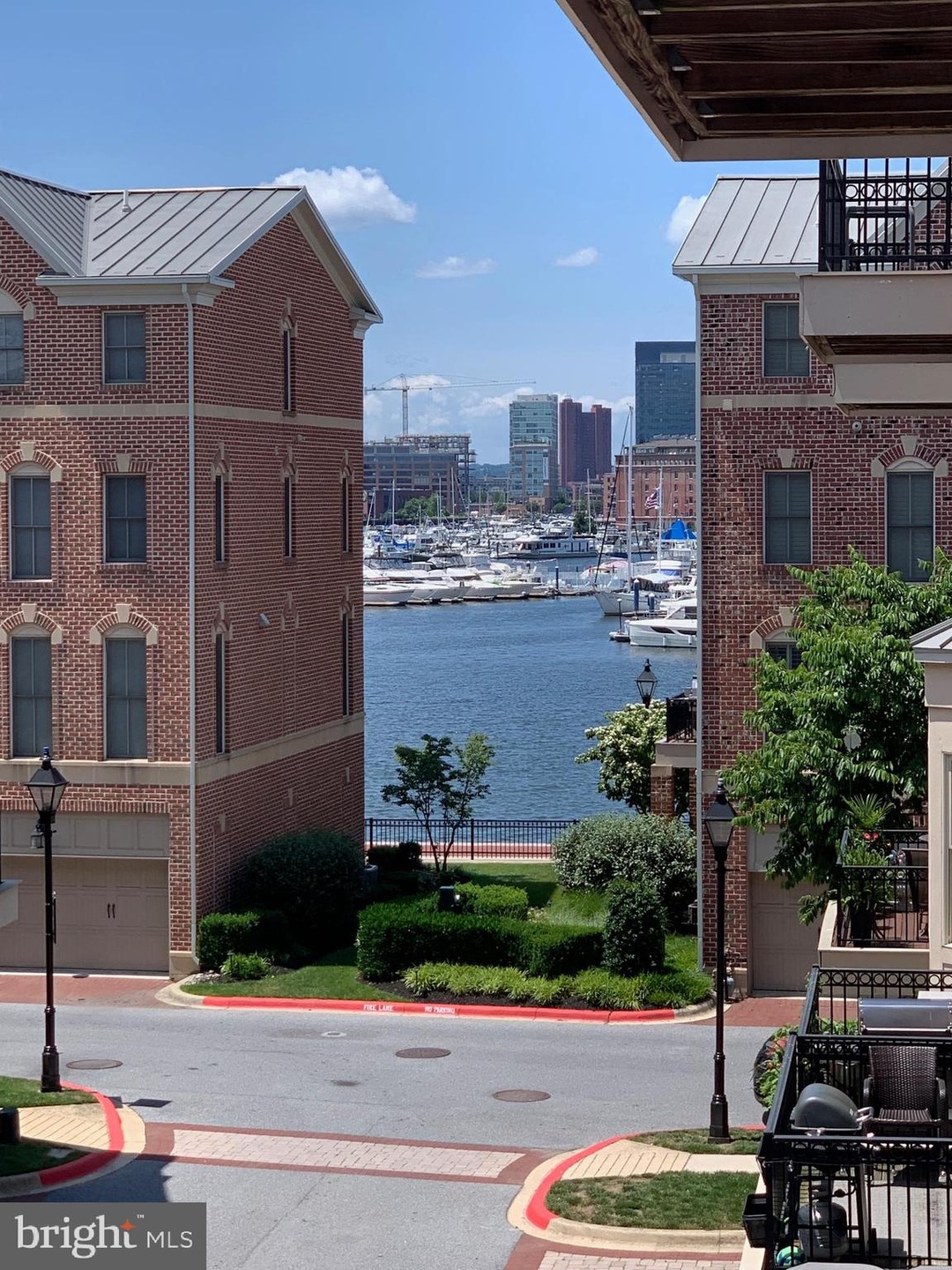 2611 Lighthouse Ln, Baltimore, MD 21224 - photo 1