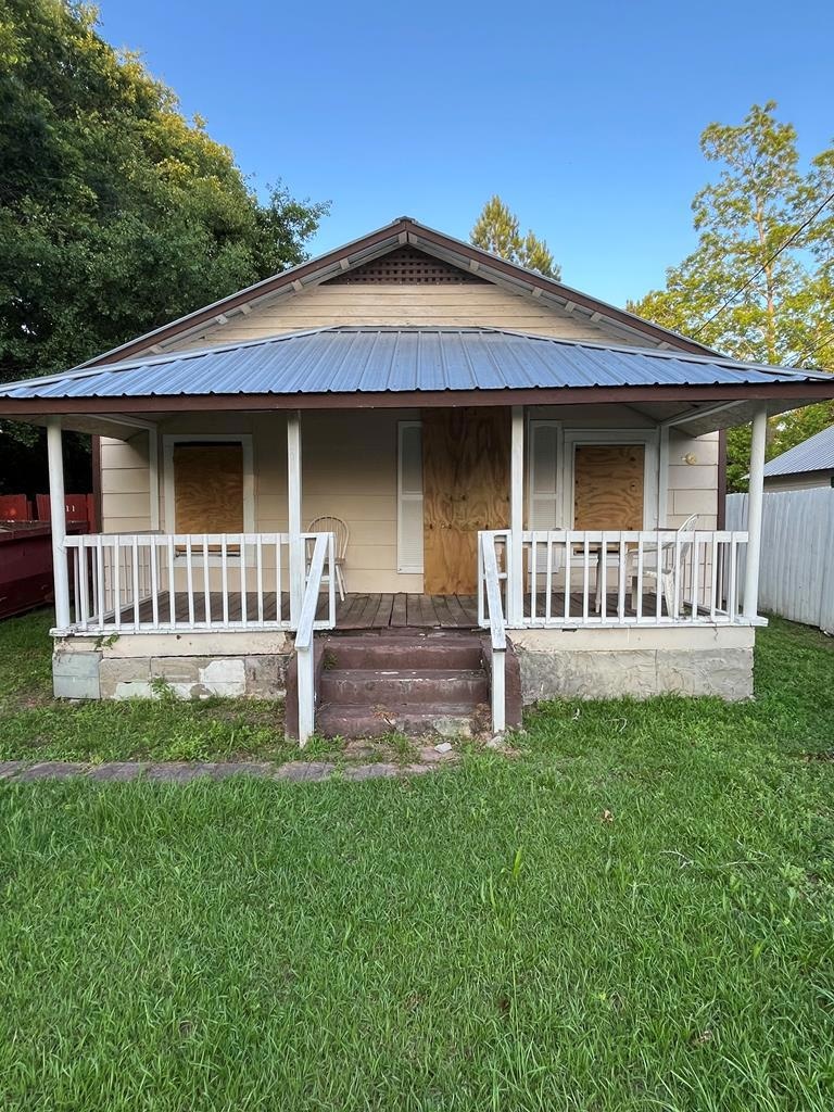 111 9th St SW, Moultrie, GA 31768 - photo 1