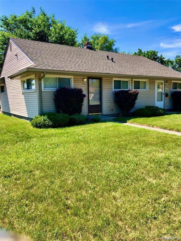 26011 Nagel St, Roseville, MI 48066 - photo 1