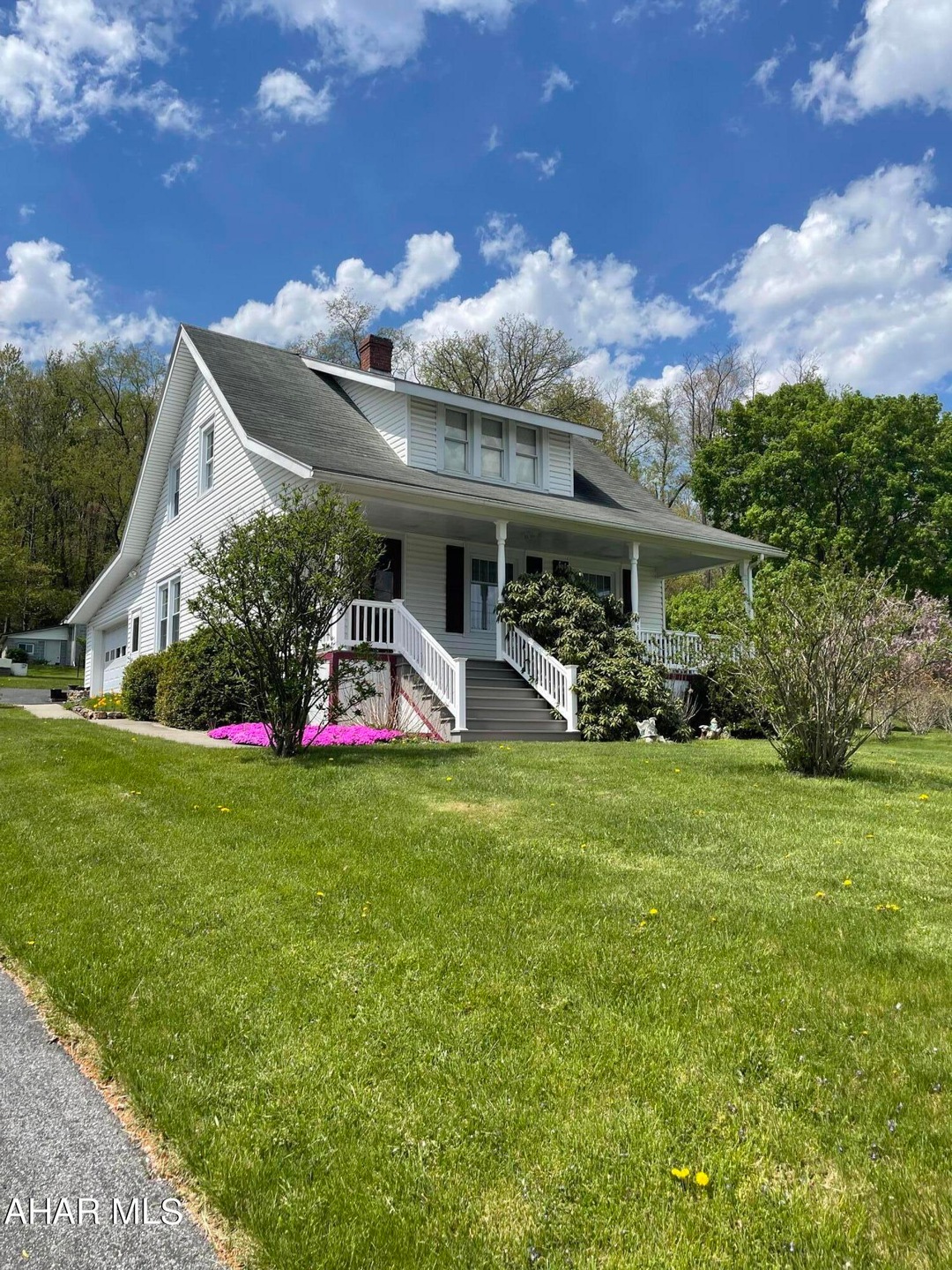 7516 Lincoln Hwy, Bedford, PA 15522 - photo 1