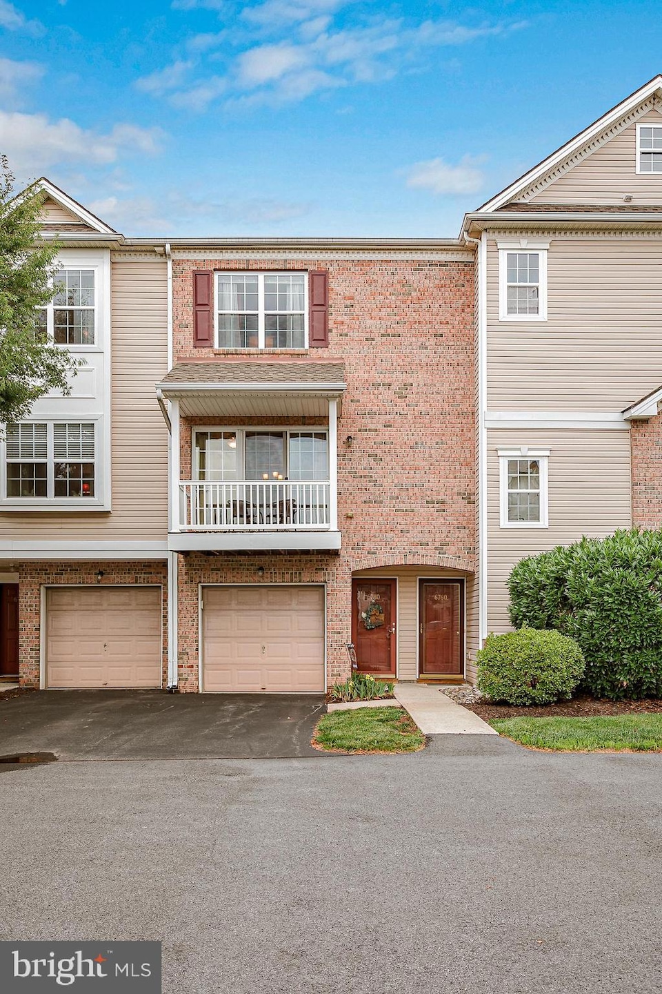 6780 Pioneer Dr unit 10DR, MacUngie, PA 18062 - photo 1