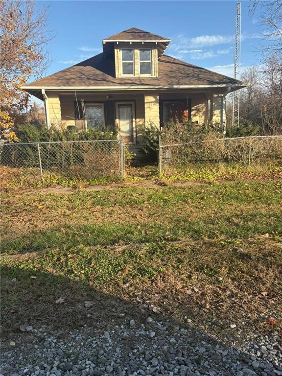 215 Lee St, Craig, MO 64437 - photo 1