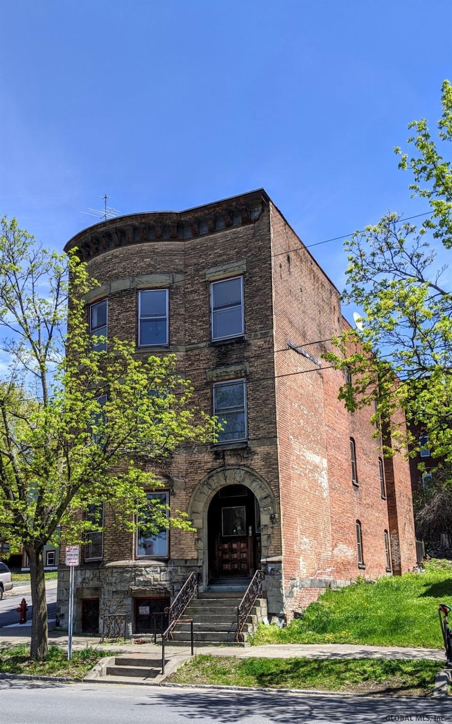 270 8th St unit 1st Floor, Troy, NY 12180 - photo 1