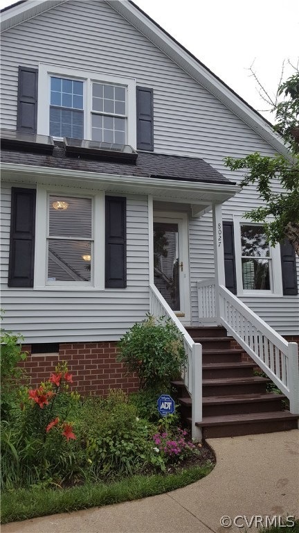 Welcome to 8027 Buford Commons. Easy, carefree liv