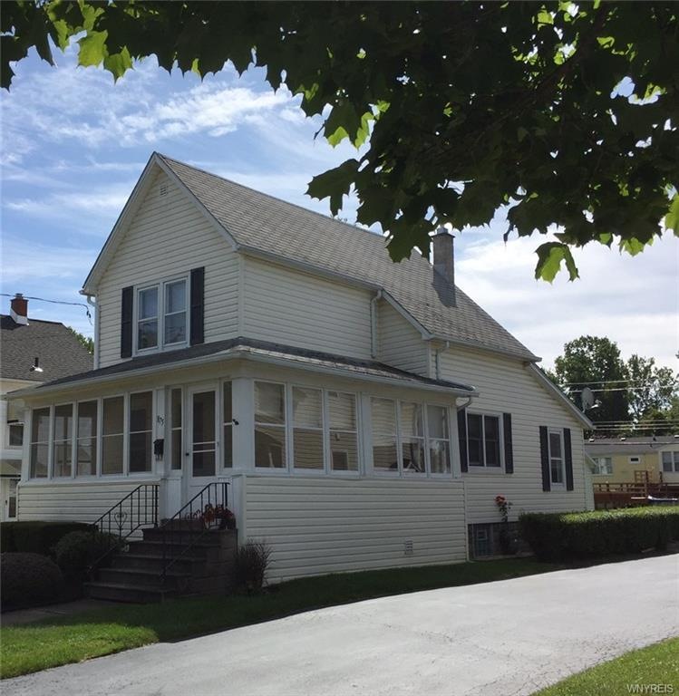 875 Ohio Ave, North Tonawanda, NY 14120 - photo 1