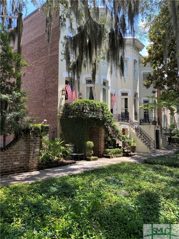 10 E Jones St, Savannah, GA 31401 - photo 1