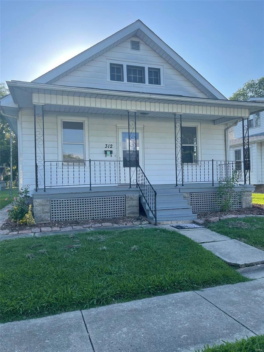 Well maintained home!