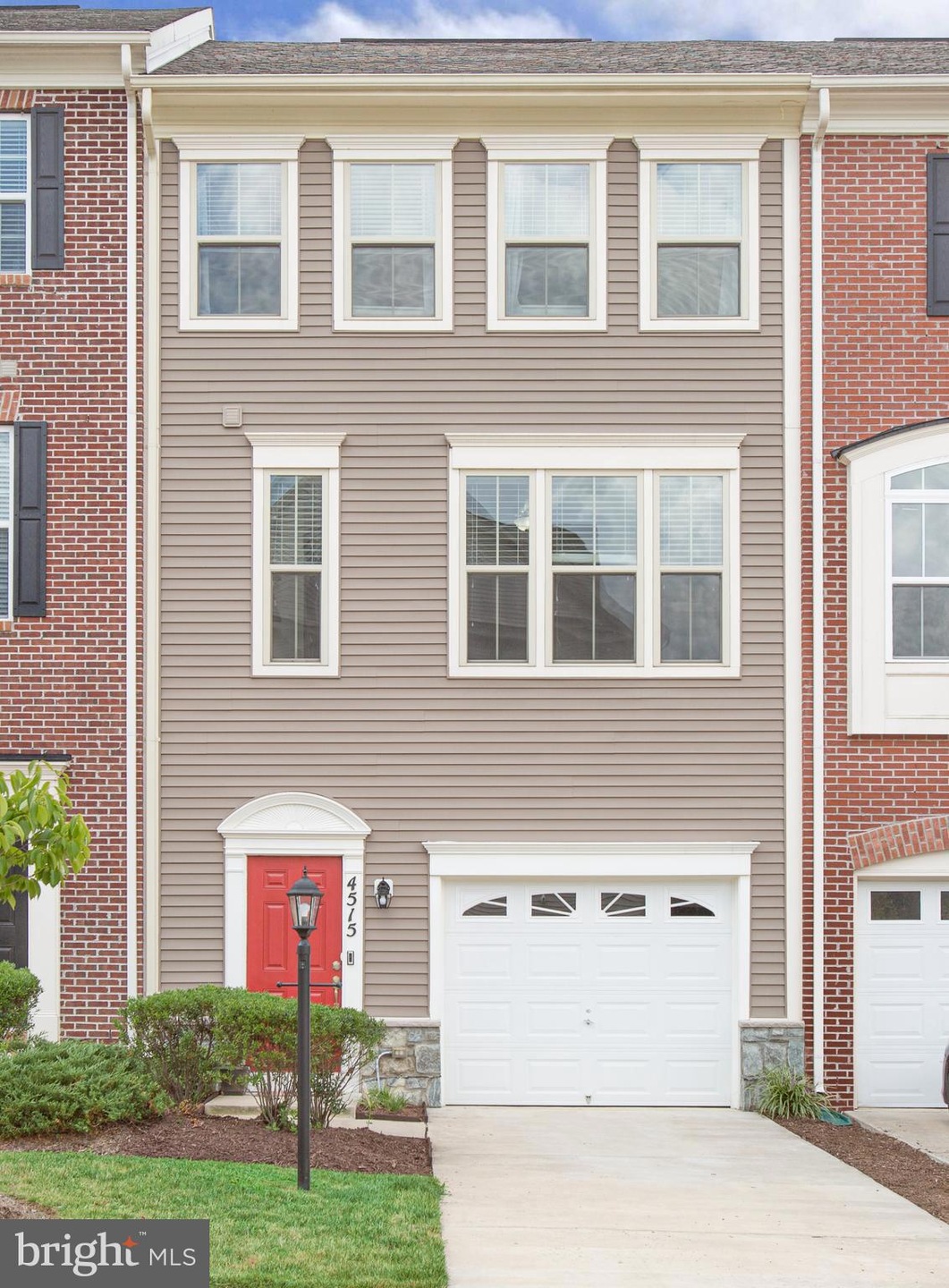 4515 Potomac Highlands Cir unit 133, Triangle, VA 22172 - photo 1