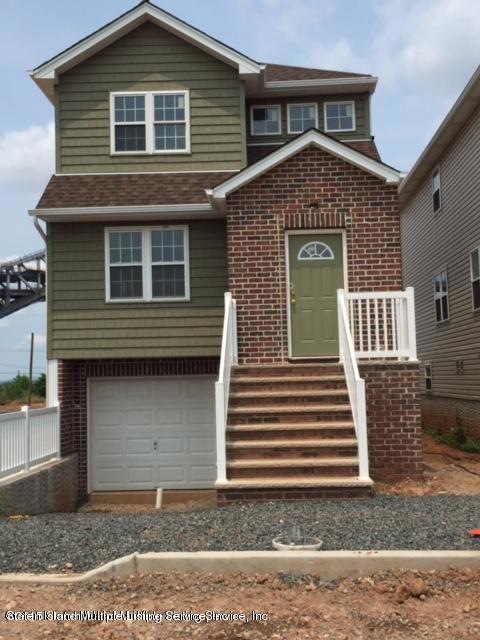 17 Bayonne Ct, Staten Island, NY 10302 - photo 1
