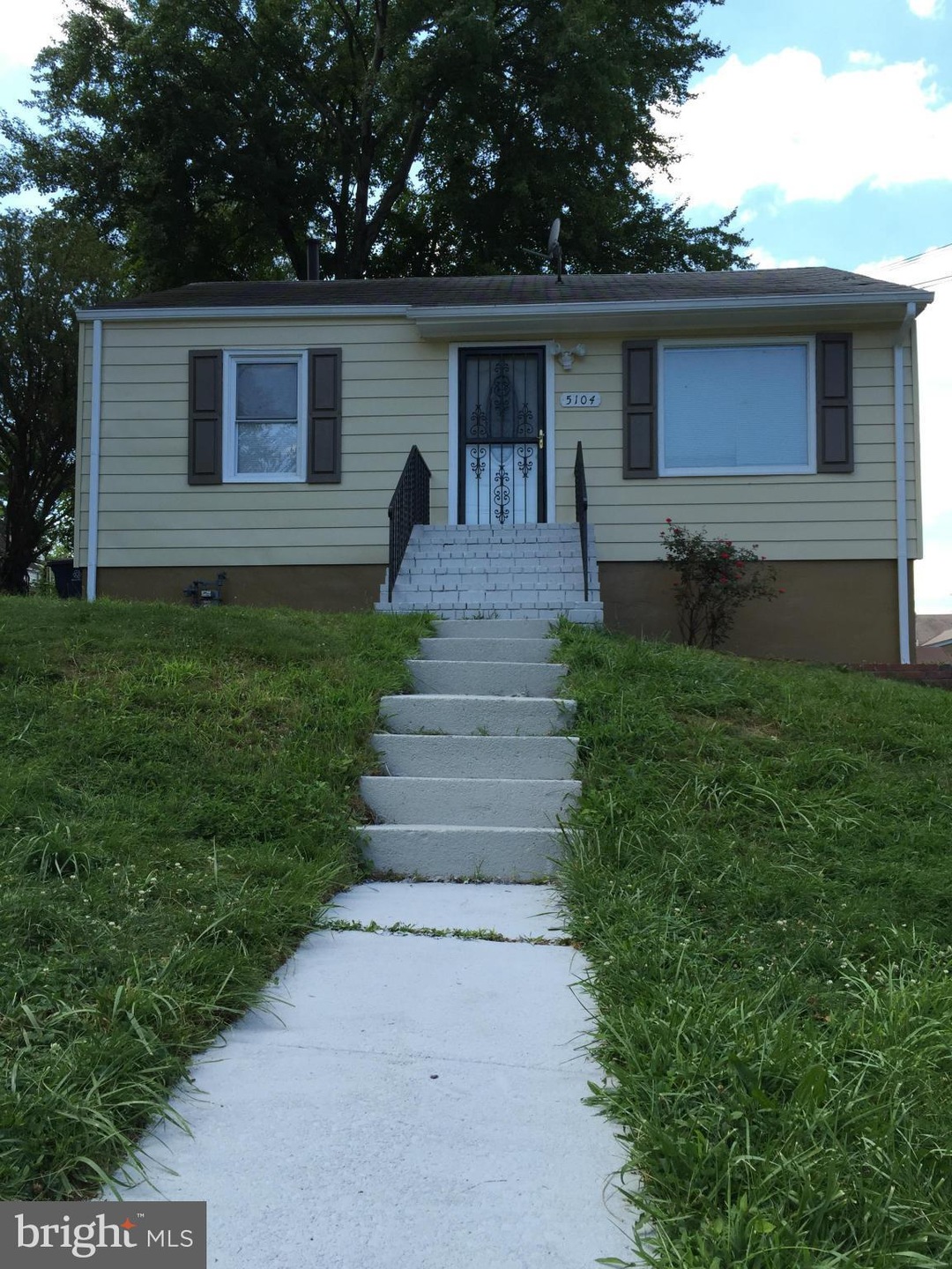 5104 60th Ave, Hyattsville, MD 20781 - photo 1