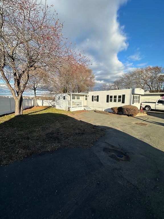 165 Newbury St unit 2, Peabody, MA 01960 - photo 1