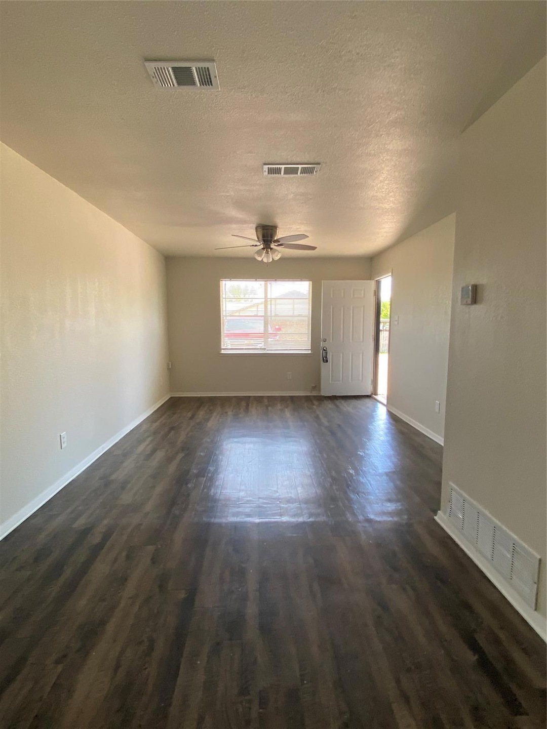 1302 Berry Dr unit D, Cleburne, TX 76033 - photo 1