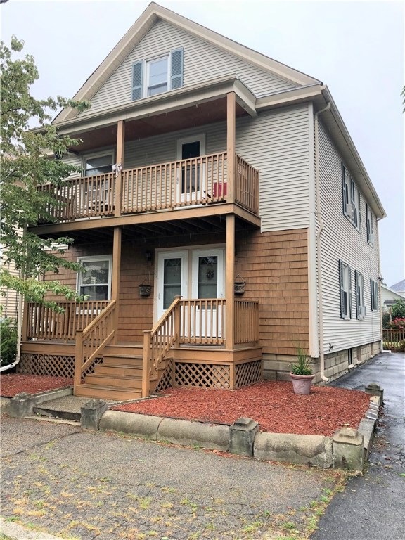 133 Robinson Ave, Pawtucket, RI 02861 - photo 1