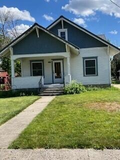 402 E Elm
