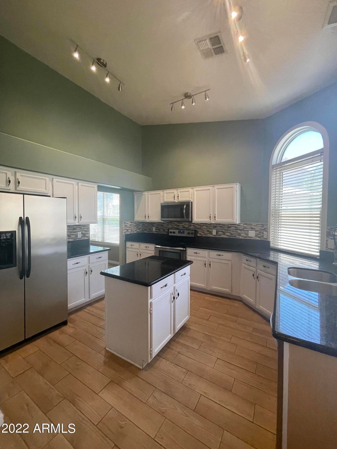 658 N Poplar Ct, Chandler, AZ 85226 - photo 1