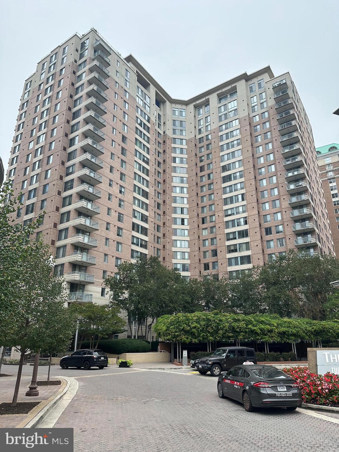 Sold $688,200 • Co-Listing Agent