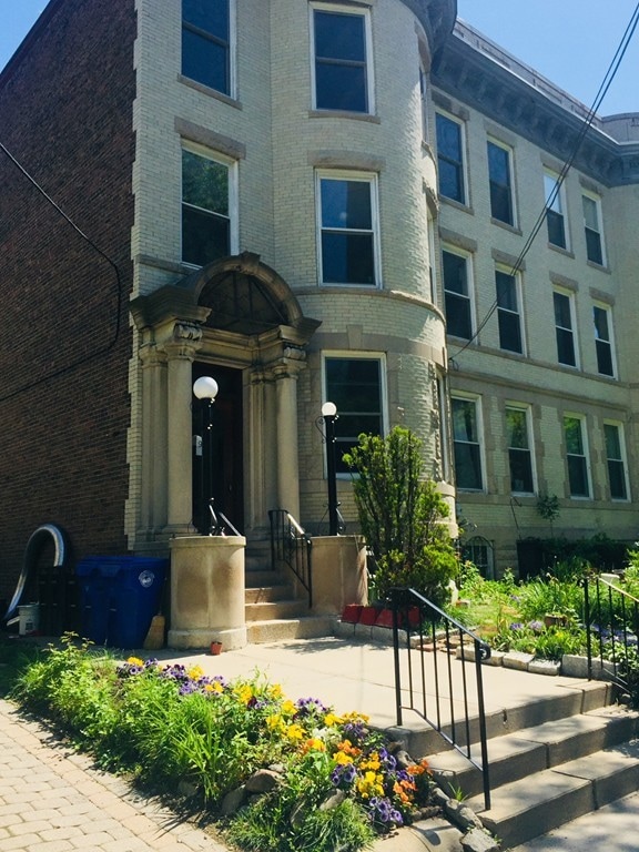 97 Centre St, Brookline, MA 02446 - photo 1