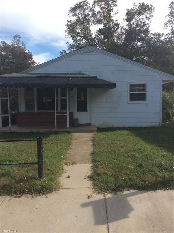 101 N Branch St, Reidsville, NC 27320 - photo 1