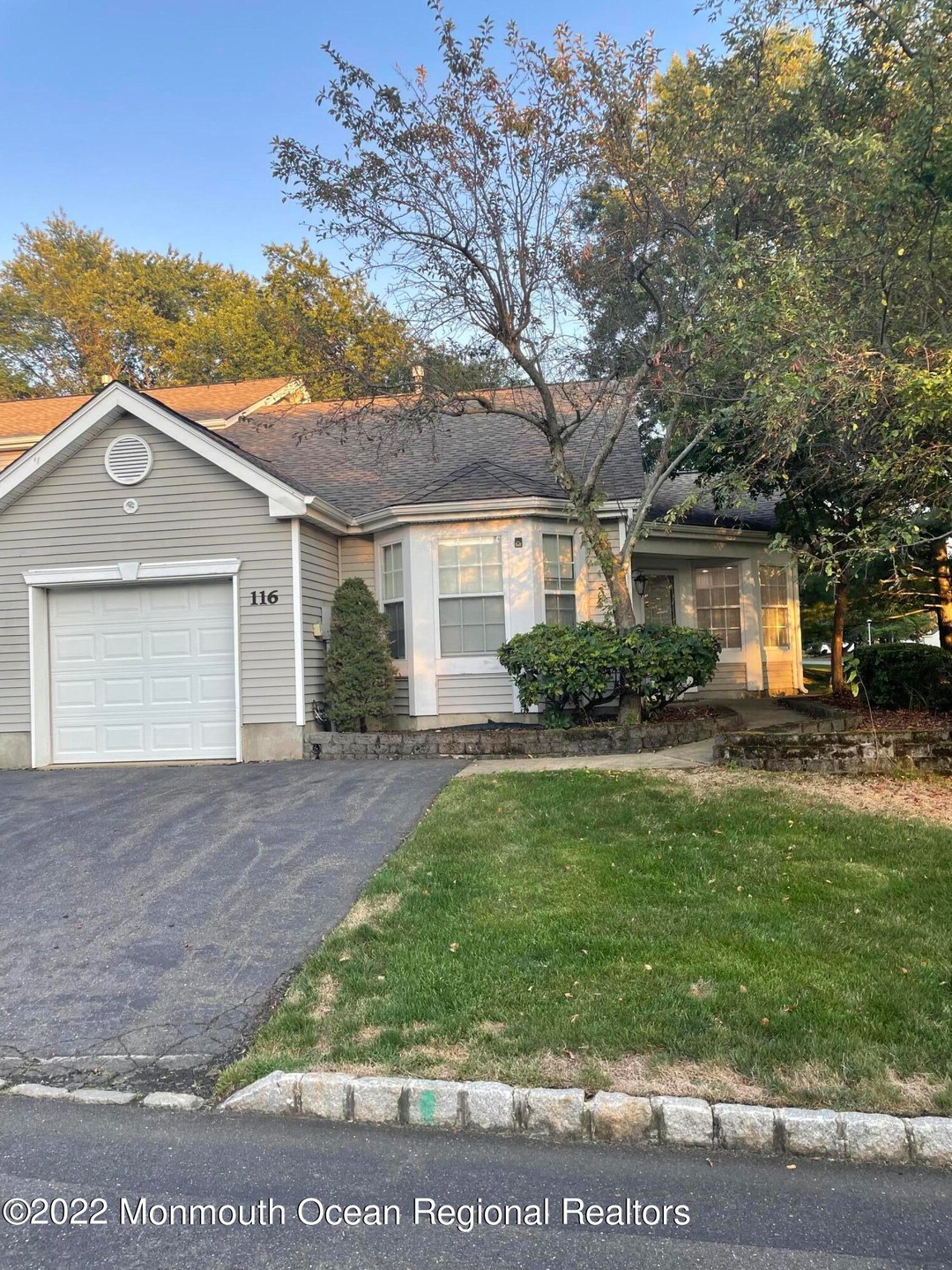 64DC001F-A95B-4CCF-9A6E-0C450E2F0D42