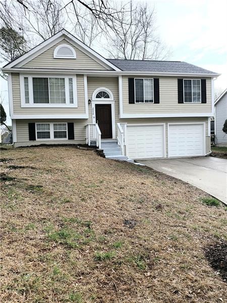 2048 Raintree Place, Lithonia, GA 30058 - photo 1