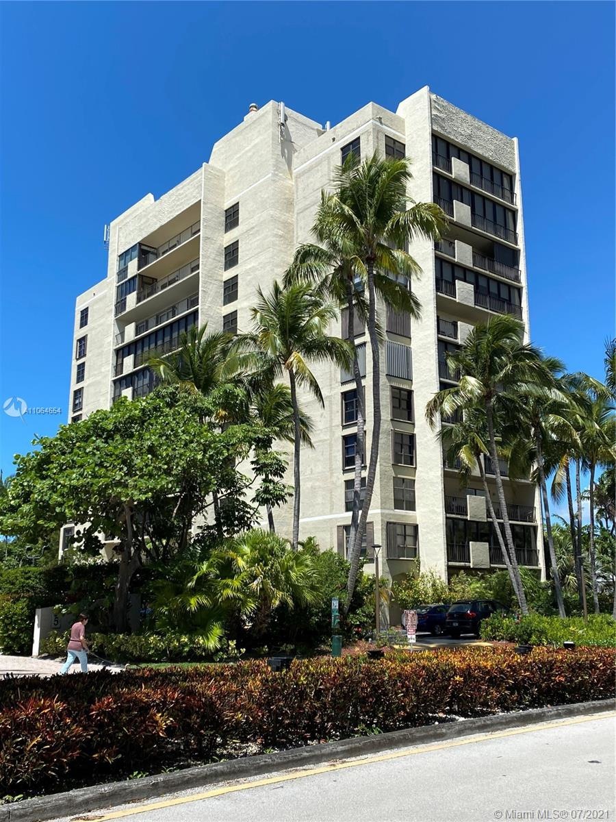 THE PALMS OF KEY BISCYANE CONDO