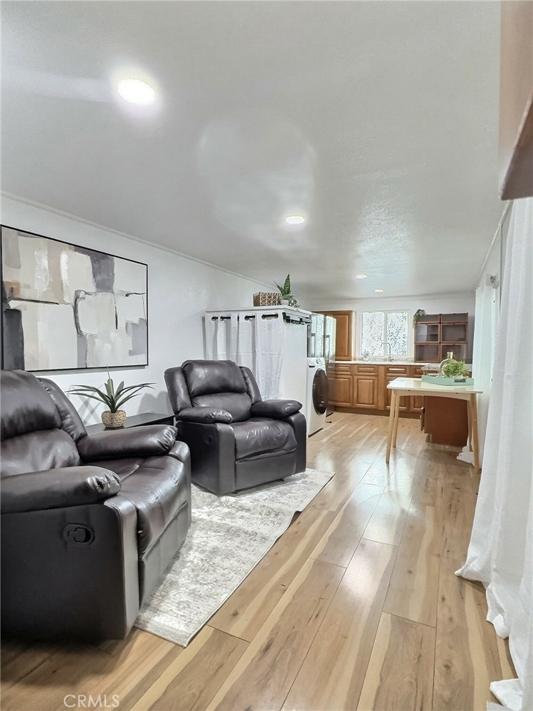 Living Room, Kitchen