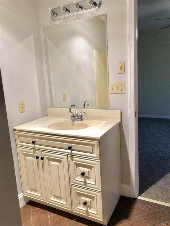 165 Vista Dr, Forks Township, PA 18040 - photo 1