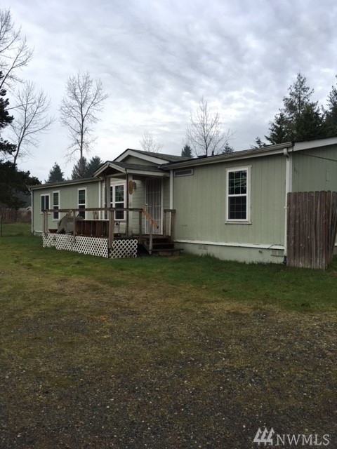 8417 Pepperidge Ln SE, Yelm, WA 98597 - photo 1