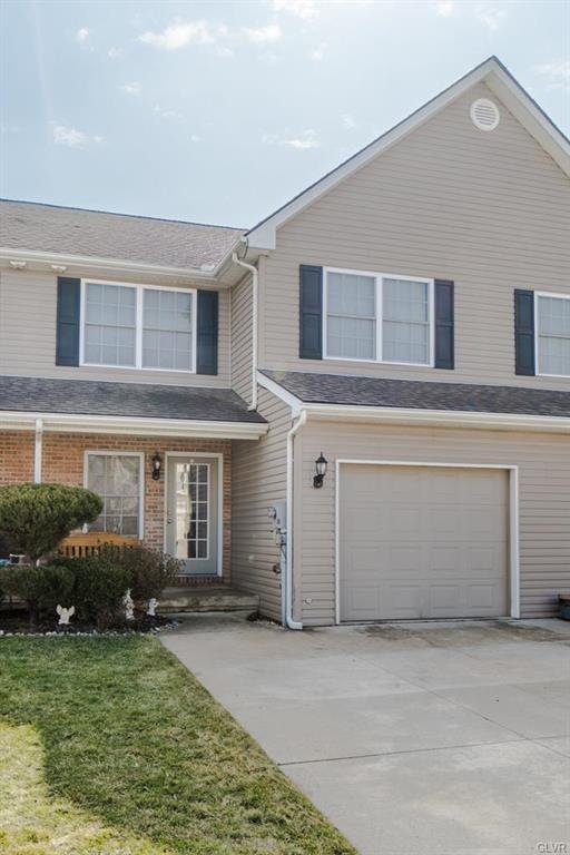 1386 Mohr Cir, Macungie, PA 18062 - photo 1