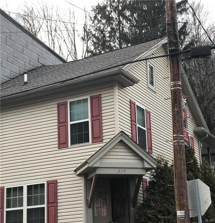 324 W Broadway, Jim Thorpe, PA 18229 - photo 1