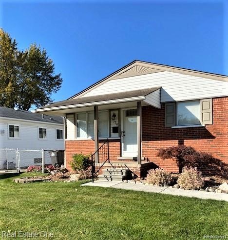 12396 Huron St, Taylor, MI 48180 - photo 1