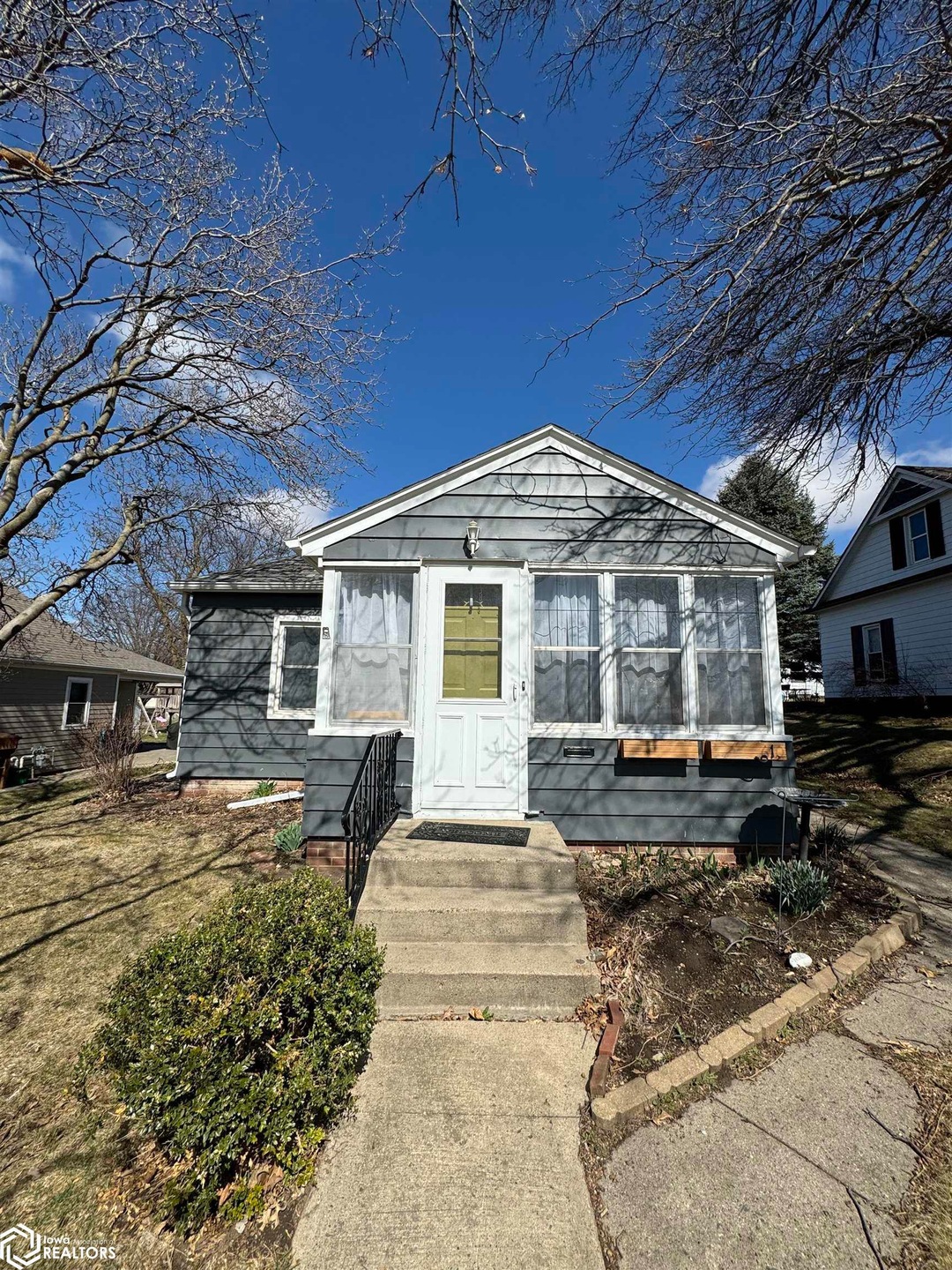 610 S Division St, Audubon, IA 50025 - photo 1