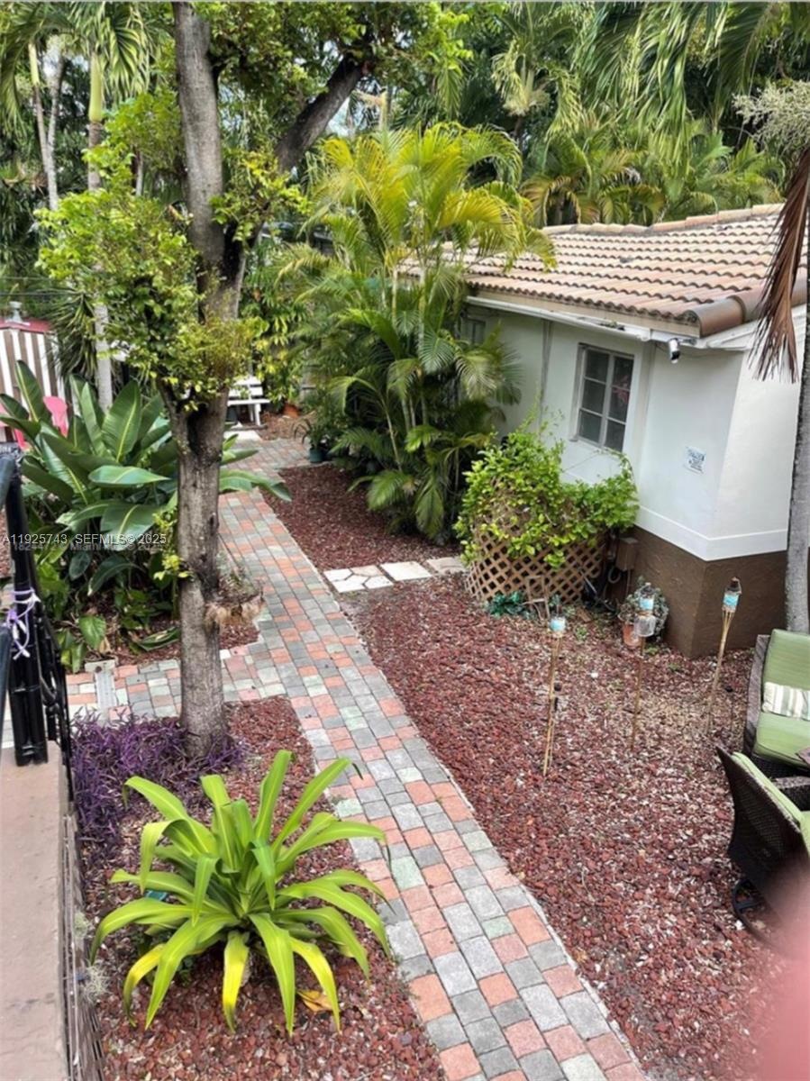 1857 Buchanan St unit 7, Hollywood, FL 33020 - photo 1