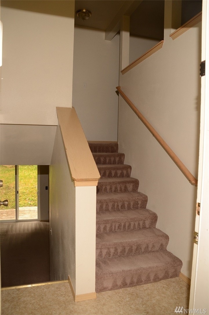 18736 Rampart Dr SE, Yelm, WA 98597 - photo 1