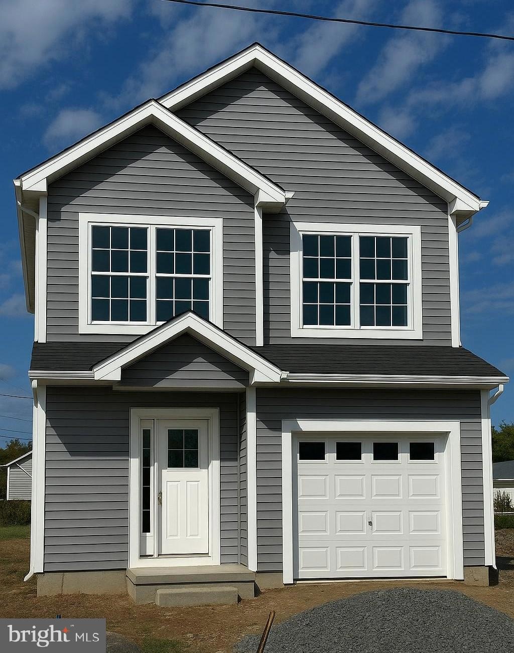 909 New Chestnut St, Bristol, PA 19007 - photo 1