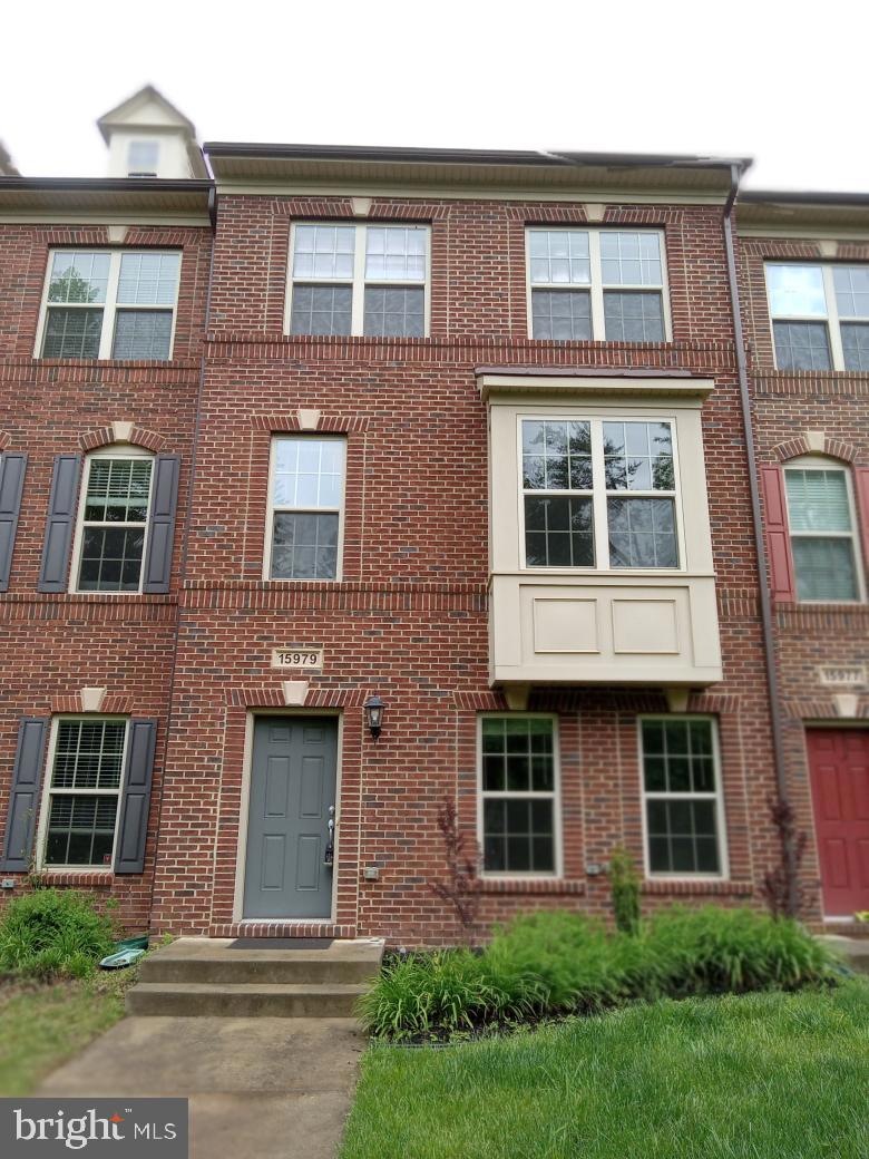 15979 Marsh Place, Haymarket, VA 20169 - photo 1