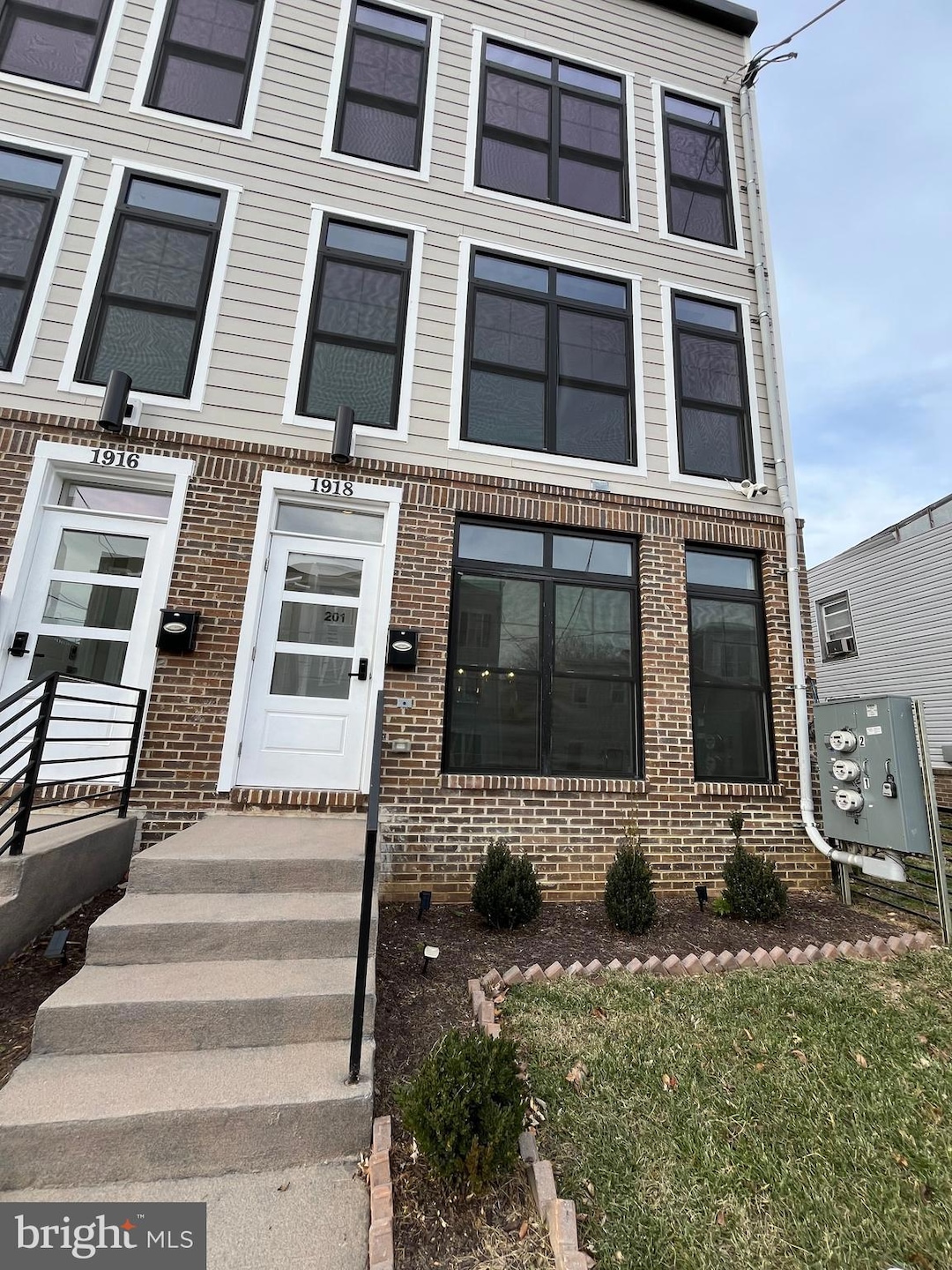 1918 Capitol Ave NE unit 101, Washington, DC 20002 - photo 1