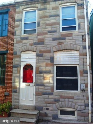 318 S Chapel St, Baltimore, MD 21231 - photo 1