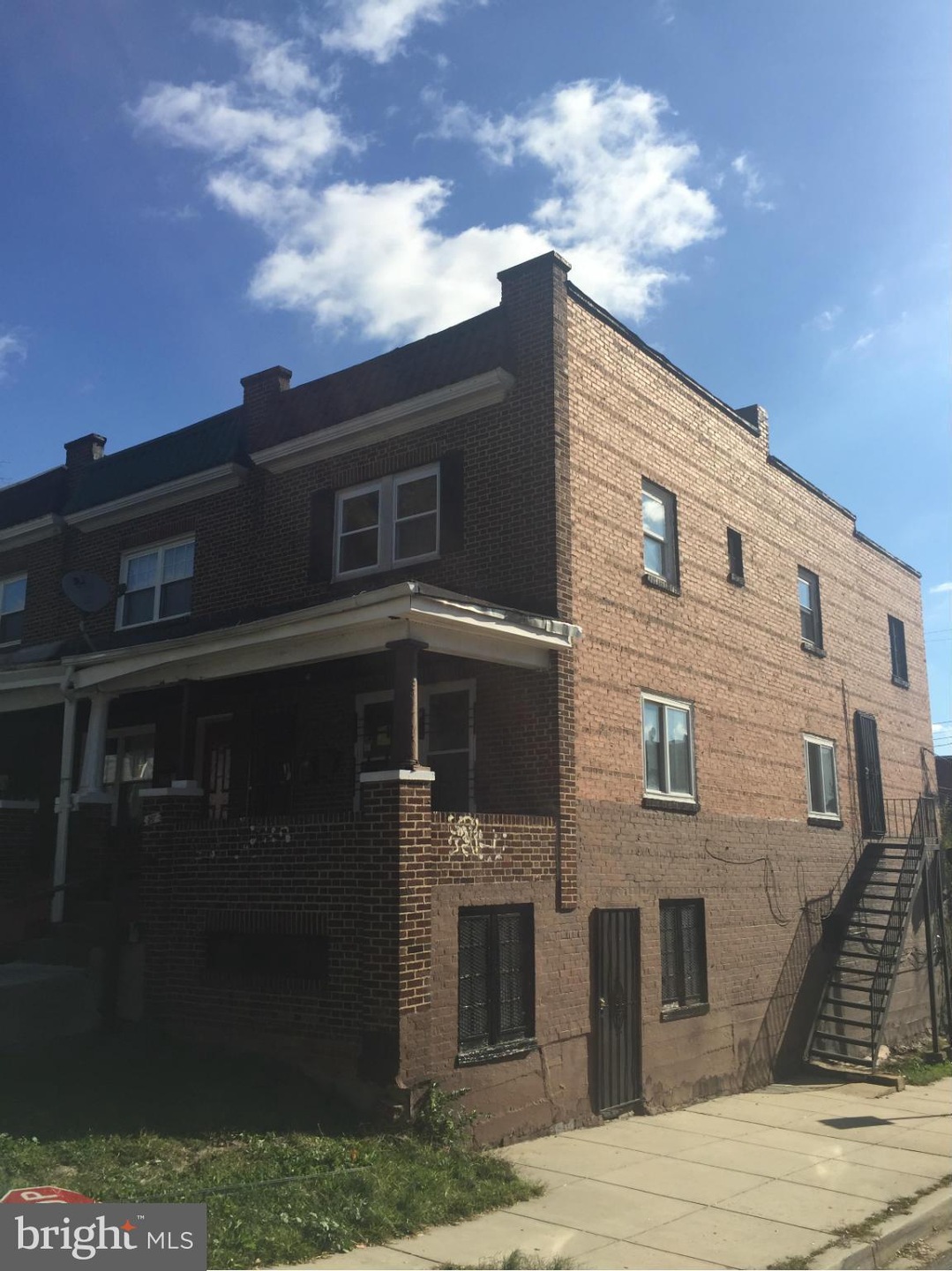 87 S Kossuth St, Baltimore, MD 21229 - photo 1