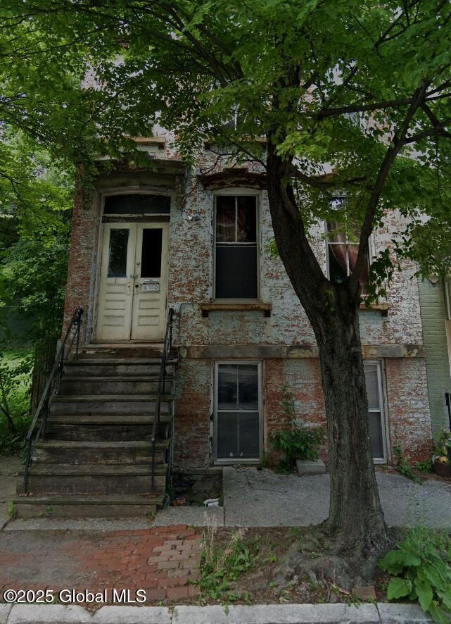 153 4th Ave unit 1st floor, Albany, NY 12202 - photo 1