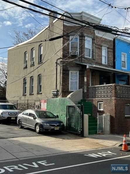 531 47th St unit 1, Union City, NJ 07087 - photo 1