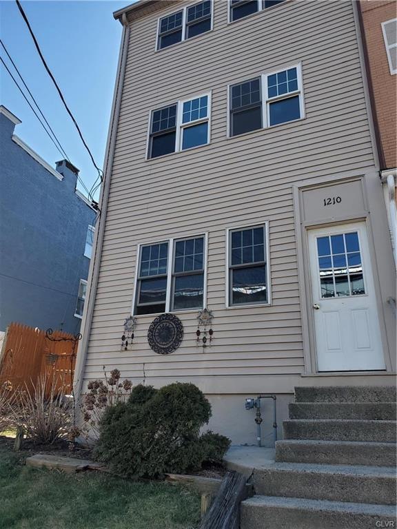 1210 W Gordon St unit 2, Allentown, PA 18102 - photo 1