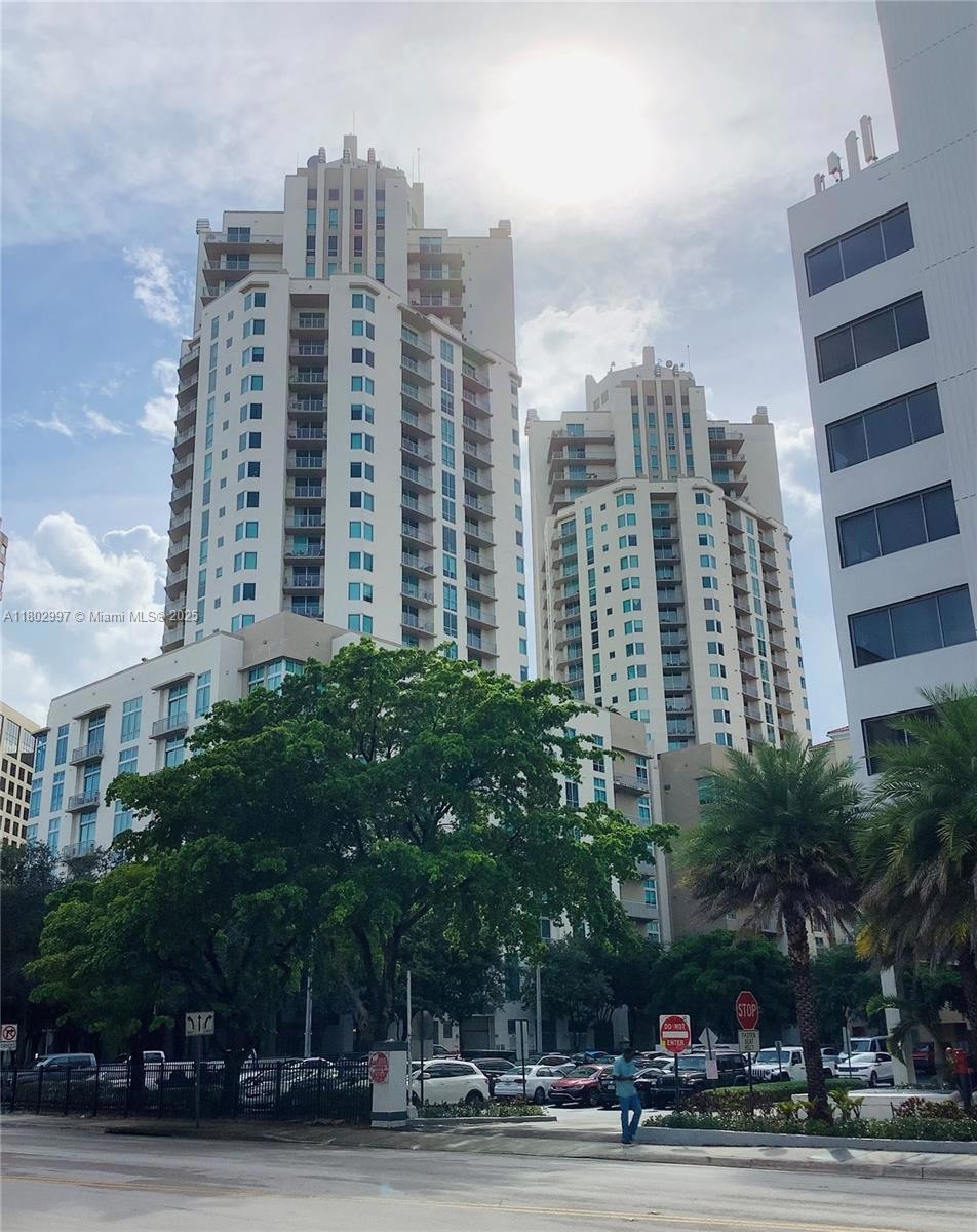 Metropolis at Dadeland unit 2401, Miami, FL 33156 - photo 1