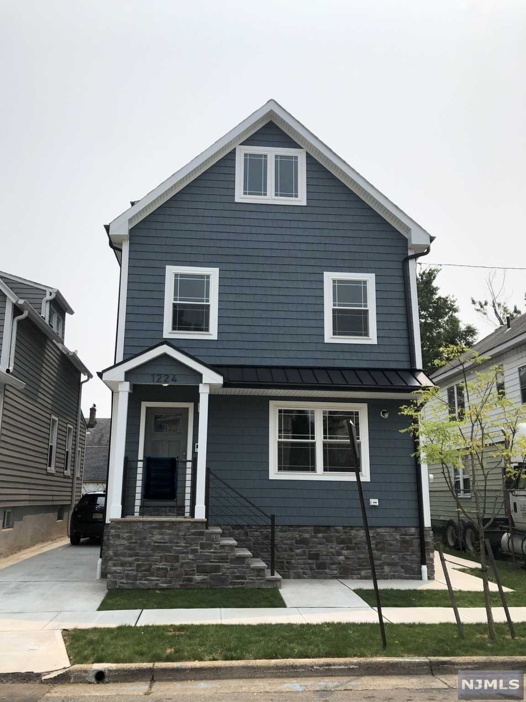 1224 E Henry St, Linden, NJ 07036 - photo 1