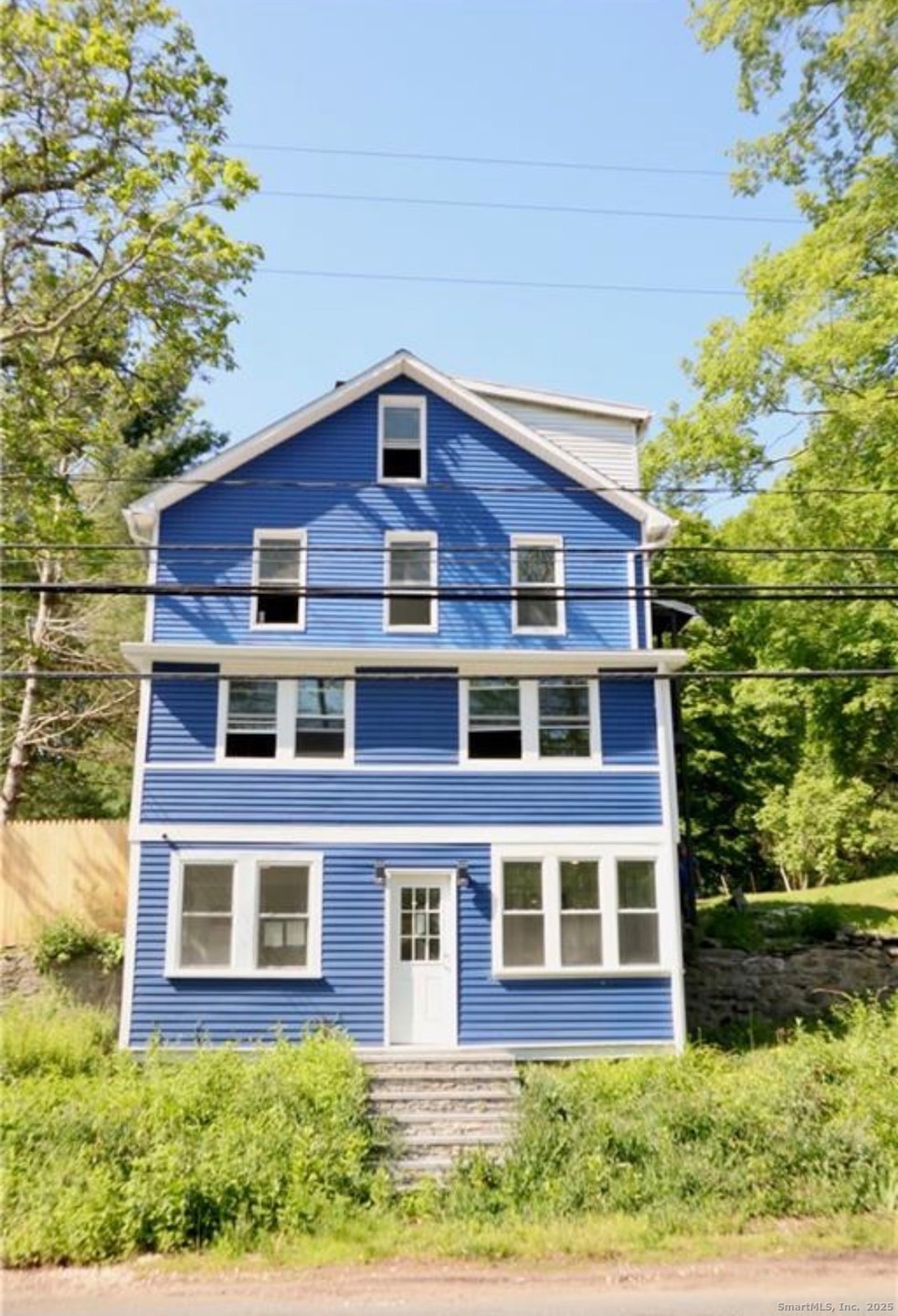 670 Roosevelt Dr, Oxford, CT 06478 - photo 1