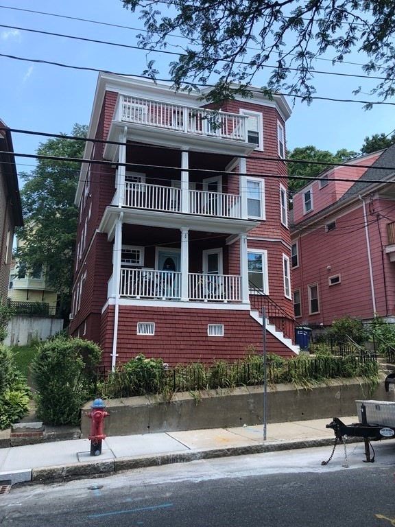 227A Summer St unit 1, Somerville, MA 02143 - photo 1