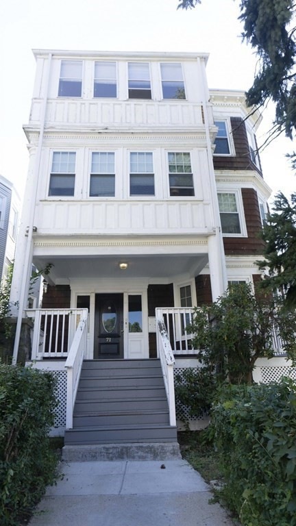 71 Walnut Park unit 3, Roxbury, MA 02119 - photo 1