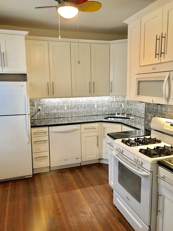 136 Shurtleff St unit 1, Chelsea, MA 02150 - photo 1