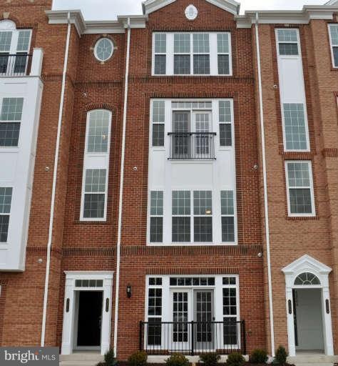 42810 Lauder Terrace unit 42810, Ashburn, VA 20147 - photo 1